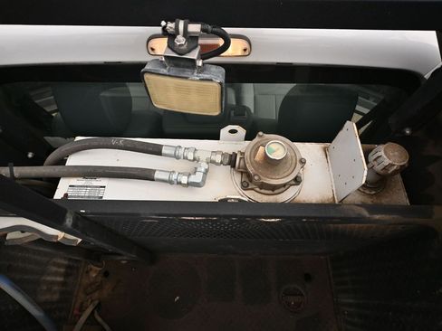 Used 2016 Ford F550 2WD Regular Cab Super Duty image 49