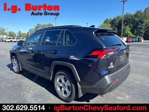 Used 2020 Toyota RAV4 XLE w/ All Weather Liner Package AWD/4WD image 4