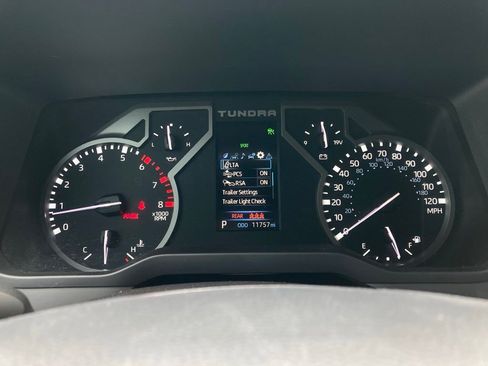 Certified 2025 Toyota Tundra SR5 w/ SR5 Premium Package AWD/4WD image 15