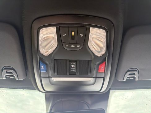 Used 2026 RAM 2500 Tradesman AWD/4WD image 33