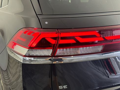 Used 2026 Volkswagen Atlas Cross Sport SE AWD/4WD image 36