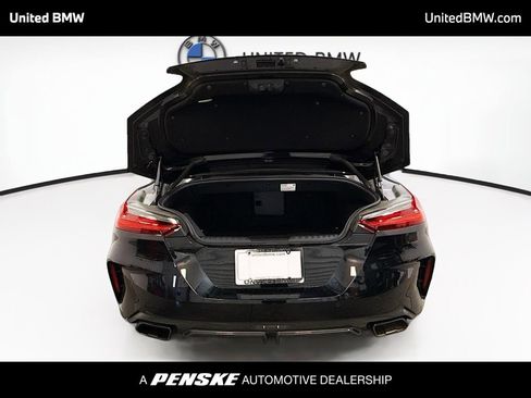 Used 2023 BMW Z4 M40i w/ Premium Package image 12