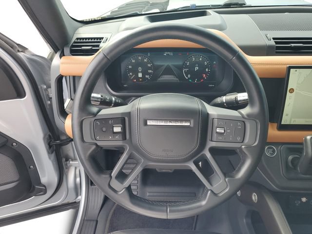 Used 2022 Land Rover Defender 90 X AWD/4WD image 17
