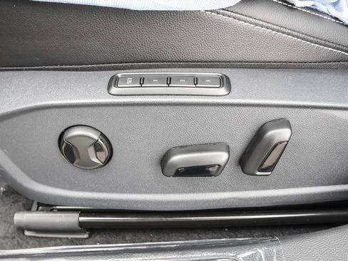 New 2026 Volkswagen Jetta SEL FWD image 12