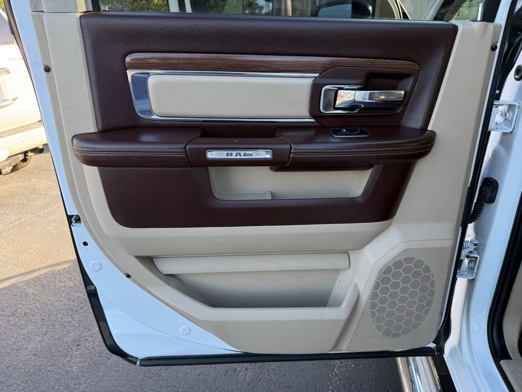 Used 2015 RAM 1500 Laramie AWD/4WD image 19
