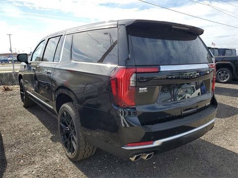 New 2026 GMC Yukon XL Denali w/ Sun & Power Step Package image 4