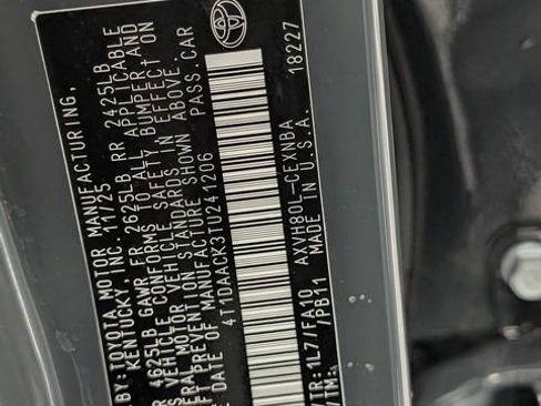 Used 2026 Toyota Camry LE image 32