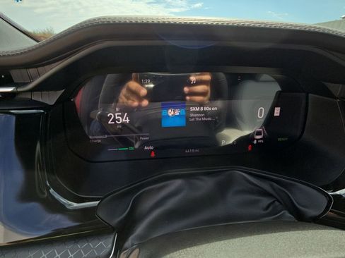 Used 2025 Jeep Wagoneer S Limited AWD/4WD image 19