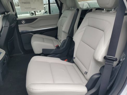 New 2026 Lincoln Navigator Reserve w/ Jet Appearance Package image 30