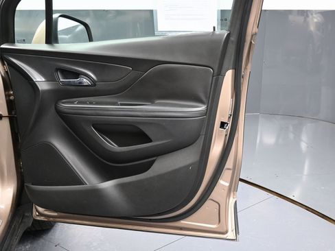 Used 2018 Buick Encore Preferred image 33