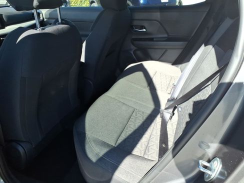 Certified 2025 Nissan Kicks SV image 11