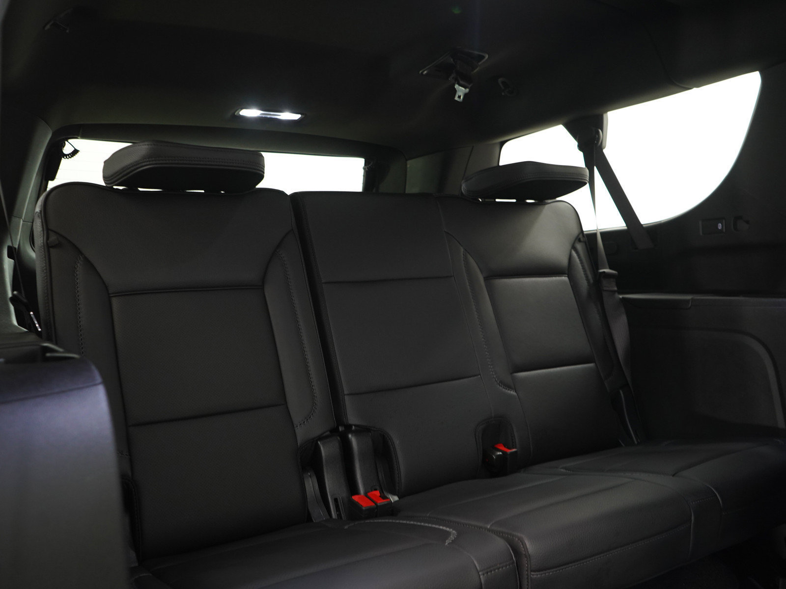 Used 2025 GMC Yukon XL Denali w/ Denali Reserve Package AWD/4WD image 14