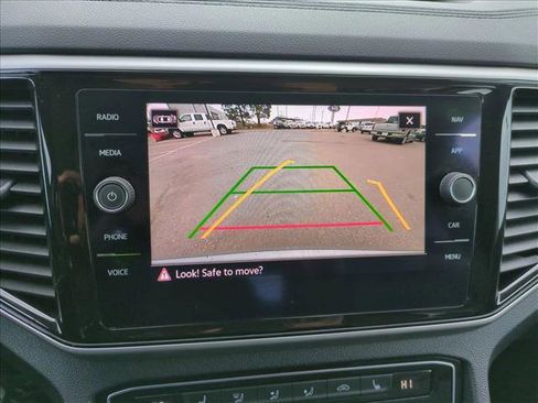 Used 2022 Volkswagen Atlas SEL R-Line image 14