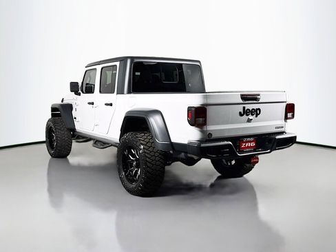 Used 2020 Jeep Gladiator Sport w/ Quick Order Package 24S image 3