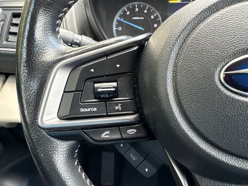 Used 2022 Subaru Ascent Limited image 18