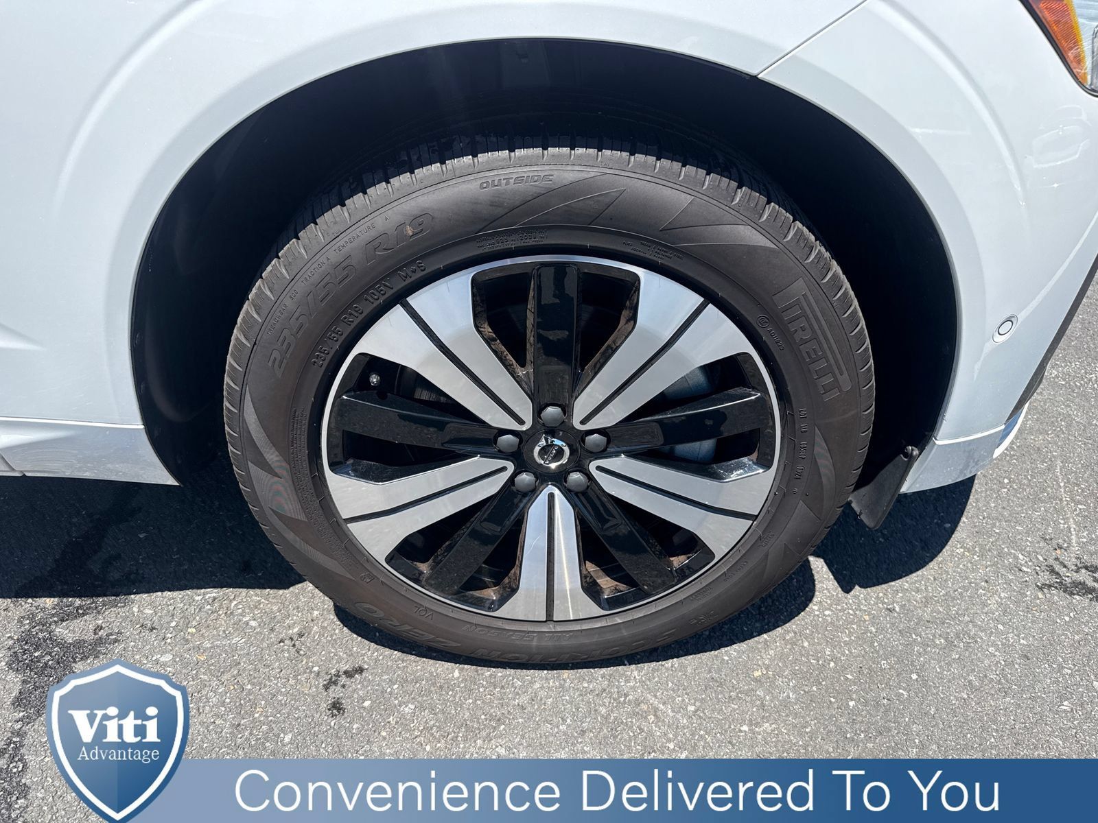 Certified 2025 Volvo XC60 T8 Plus w/ Climate Package AWD/4WD image 15