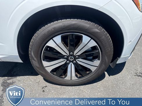 Certified 2025 Volvo XC60 T8 Plus w/ Climate Package AWD/4WD image 15