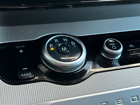 Certified 2025 Ford Expedition Active image 23