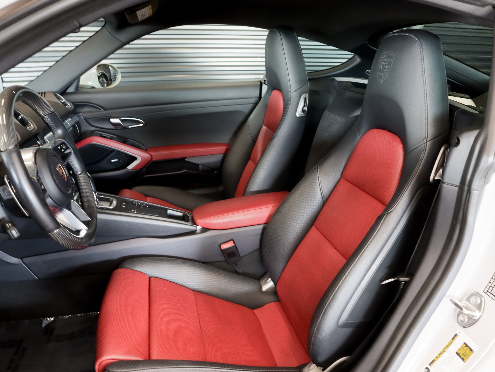Certified 2024 Porsche 718 Cayman S RWD image 5