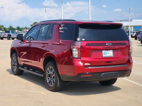 Used 2024 Chevrolet Tahoe Z71 w/ Luxury Package AWD/4WD image 7