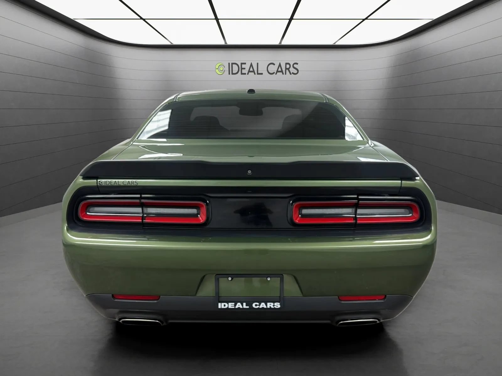 Used 2020 Dodge Challenger SXT w/ Blacktop Package RWD image 6