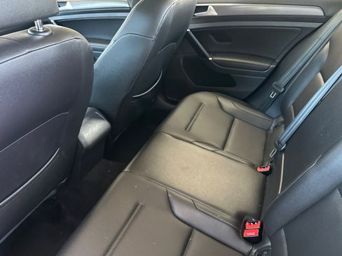 Used 2019 Volkswagen Golf SE w/ Driver Assistance Package FWD image 12