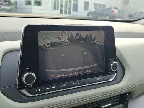 Certified 2023 Nissan Rogue SV image 16