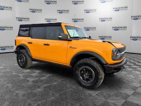 Used 2021 Ford Bronco Badlands image 7