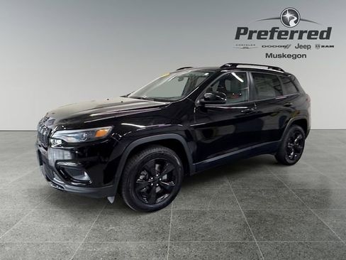 Used 2020 Jeep Cherokee Latitude Plus AWD/4WD image 10