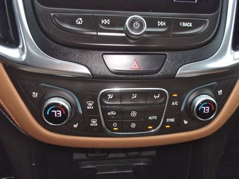 Used 2018 Chevrolet Equinox Premier image 26