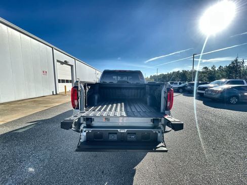 Used 2025 GMC Sierra 1500 AT4X image 27