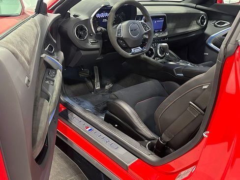 Used 2023 Chevrolet Camaro ZL1 RWD image 67