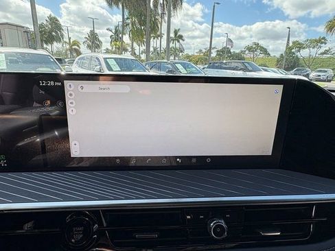 New 2026 INFINITI QX80 Autograph image 18