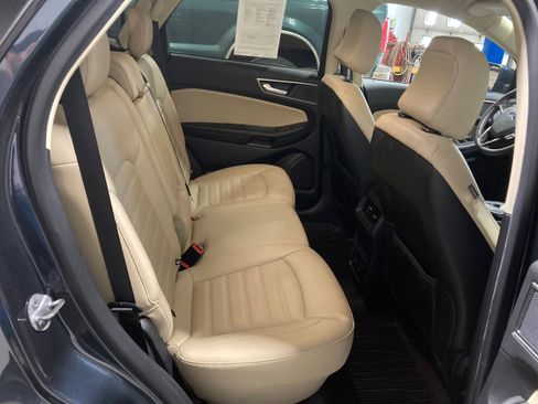 Used 2022 Ford Edge ST-Line image 8