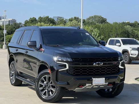 Used 2023 Chevrolet Tahoe Z71 AWD/4WD image 2