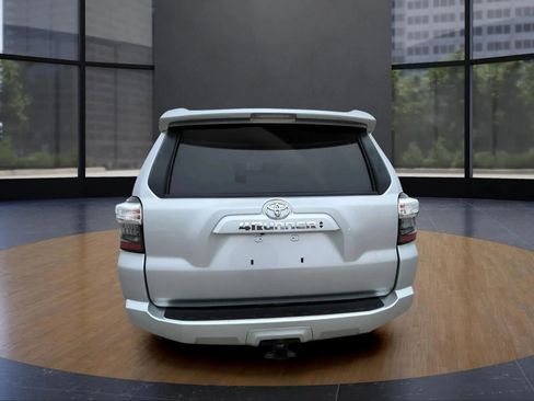 Used 2024 Toyota 4Runner SR5 Premium image 5