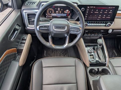 Used 2023 GMC Canyon Denali AWD/4WD image 13