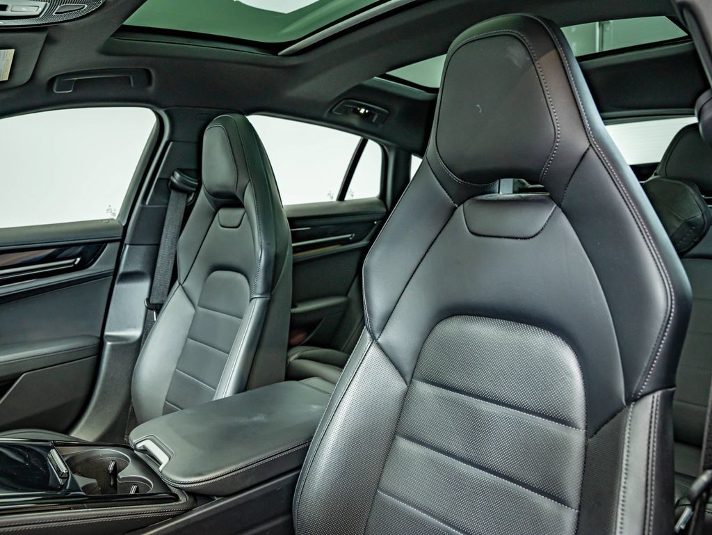 Certified 2024 Porsche Panamera 4 AWD/4WD image 40
