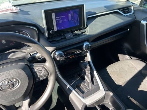 Used 2024 Toyota RAV4 XLE image 32