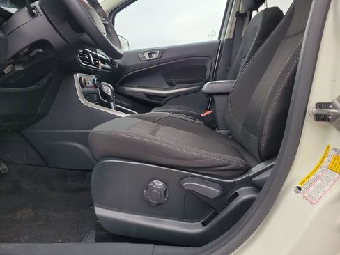 Certified 2021 Ford EcoSport SE image 17