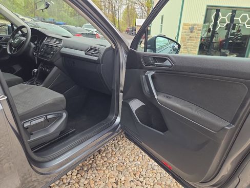 Used 2018 Volkswagen Tiguan S AWD/4WD image 18