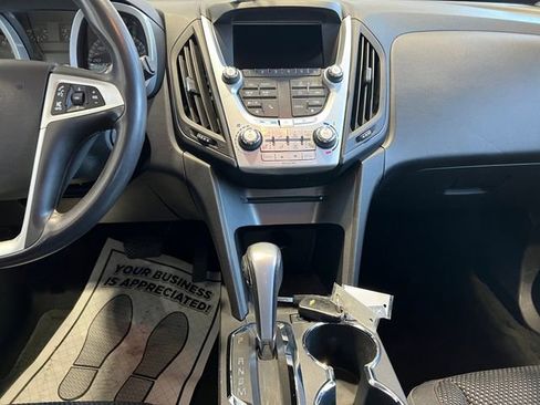 Used 2015 Chevrolet Equinox LT w/ Power Convenience Package image 9