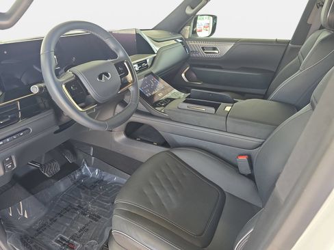 Certified 2026 INFINITI QX80 Autograph w/ Premium Cargo Package AWD/4WD image 16