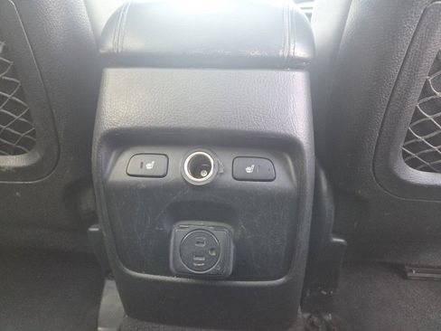 Used 2015 Kia Sorento SX image 9