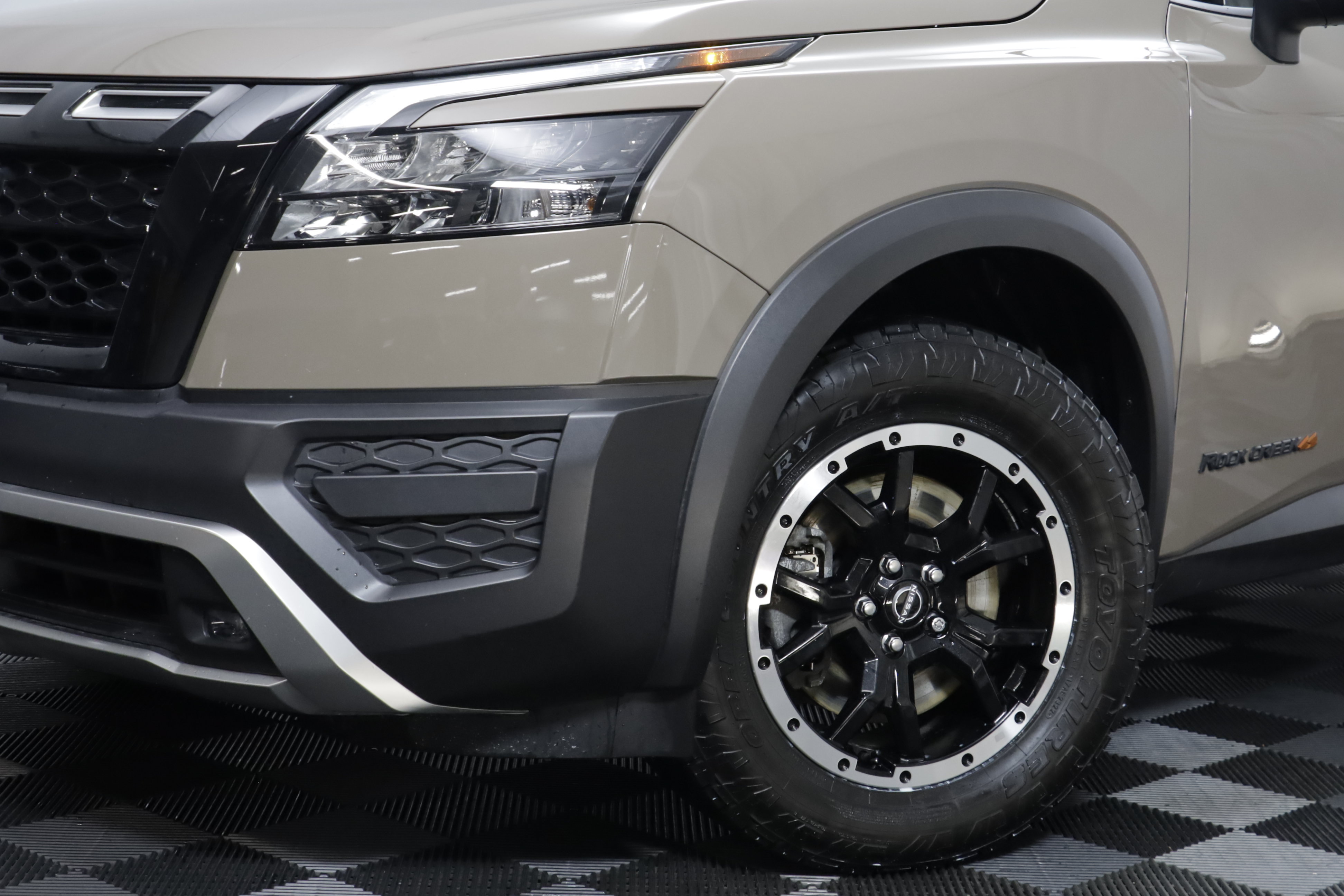 Used 2023 Nissan Pathfinder Rock Creek AWD/4WD image 3
