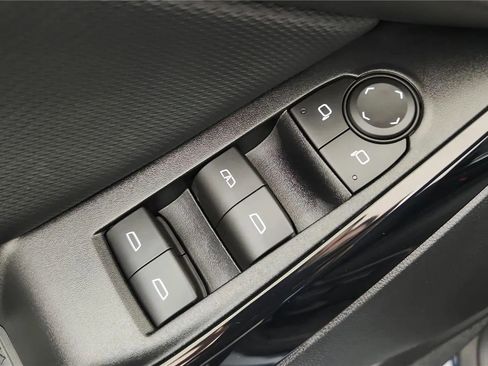 New 2026 Chevrolet Equinox LT image 23