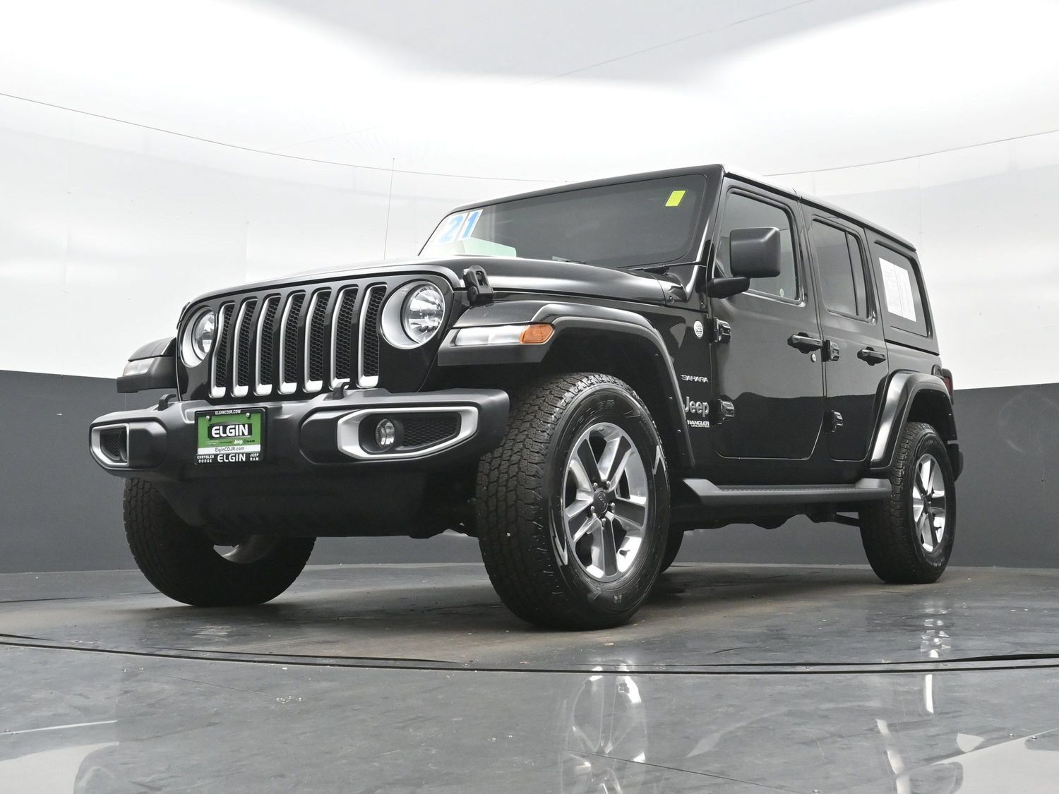 Used 2021 Jeep Wrangler Unlimited Sahara w/ Cold Weather Group AWD/4WD image 26