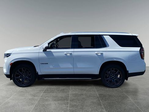Used 2024 Chevrolet Tahoe LT w/ Luxury Package AWD/4WD image 2