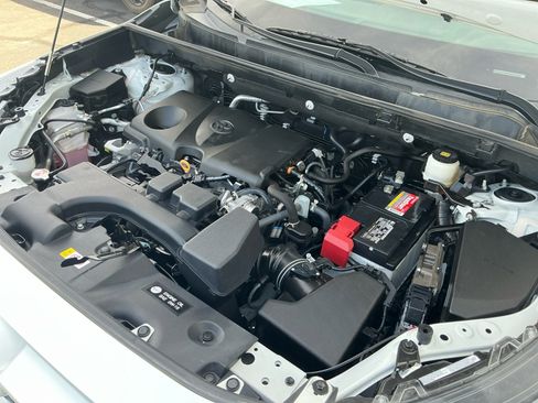 Certified 2022 Toyota RAV4 XLE Premium image 22