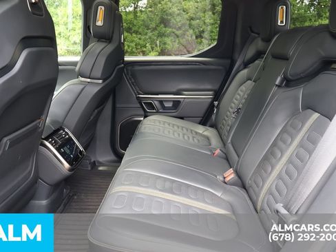 Used 2022 Rivian R1T Adventure AWD/4WD image 16